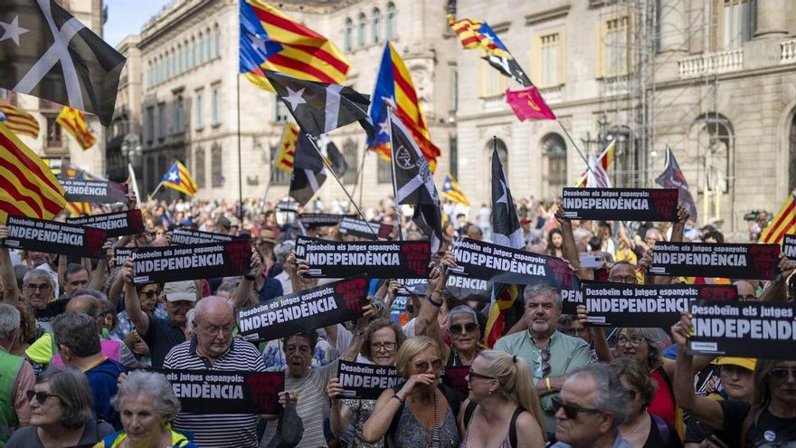 Manifestación para pedir la aplicación de la amnistía convocada por la Assemblea Nacional Catalana el 13 de julio.