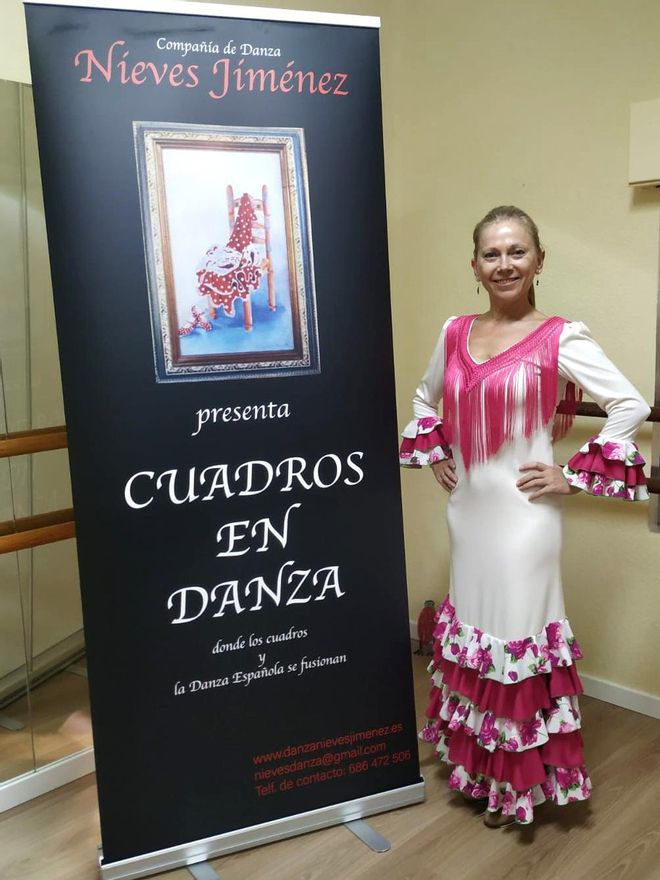 Nieves, en una imagen dentro de su antigua escuela de danza