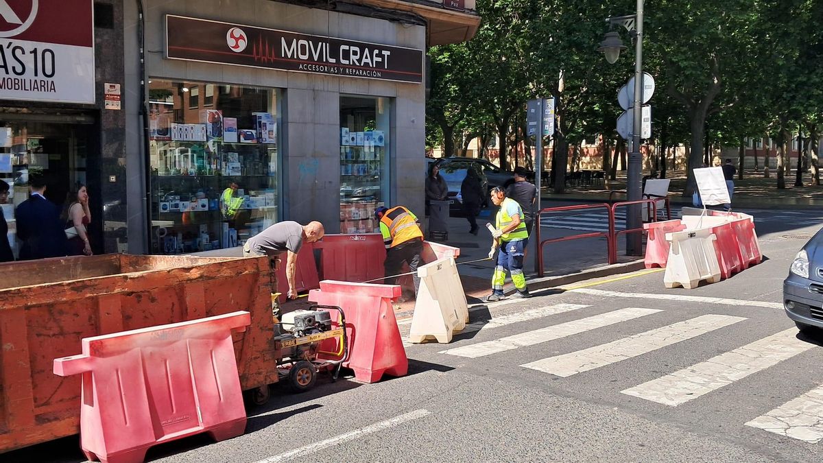 Más seguridad para los peatones en Avenida de la Paz: elevación del paso de cebra en la ESDIR de Logroño
