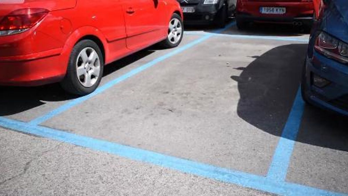 Vecinos y vecinas alzan la voz contra la nueva ORA del centro de Guadalajara: “Es injusta y discriminatoria”