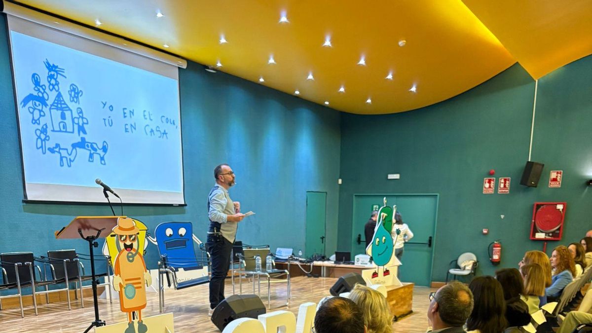 El programa 'Yo en el cole, tú en casa' promoverá por segundo año el consumo responsable entre los alumnos