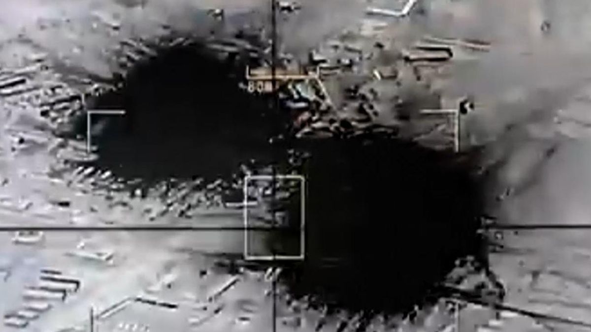 Pakistán bombardea Kabul y declara la "guerra abierta" contra Afganistán