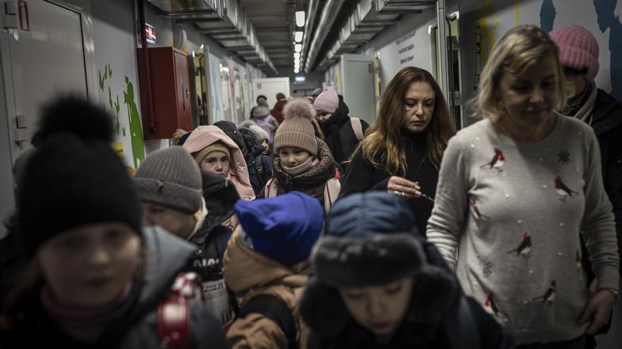 Los colegios que Ucrania esconde bajo tierra: “Aquí estudiamos más seguros”