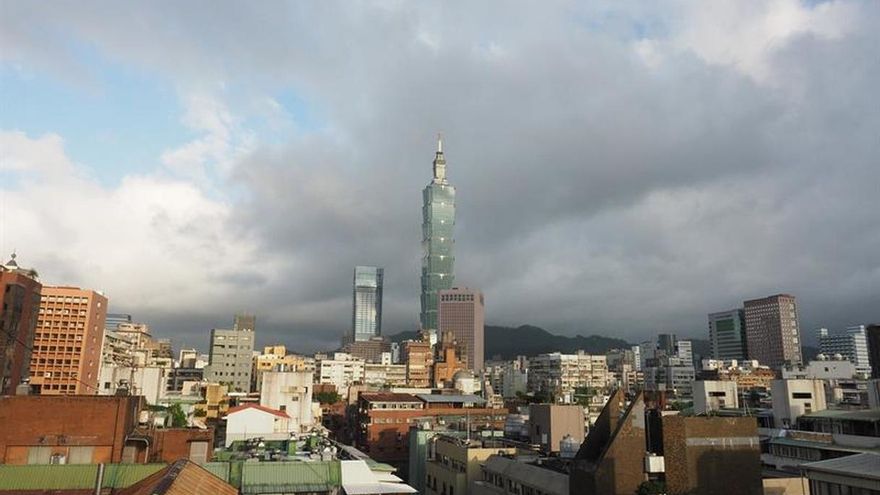 El avance del fuerte tifón Lan amenaza con entorpecer las elecciones en Japón