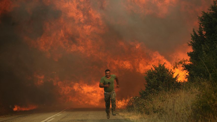 Las altas temperaturas tienen cada vez un mayor efecto en los incendios forestales “sin precedentes” en el Mediterráneo