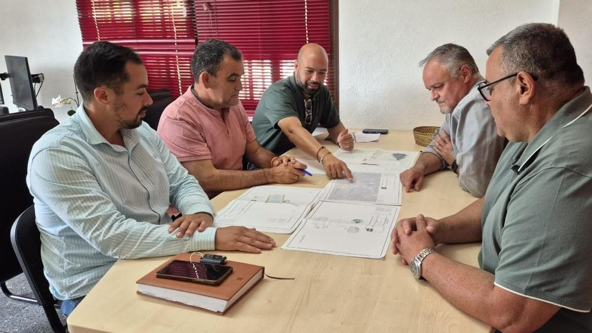 Villa de Mazo impulsa la mejora del sistema de abastecimiento de agua en Tigalate 