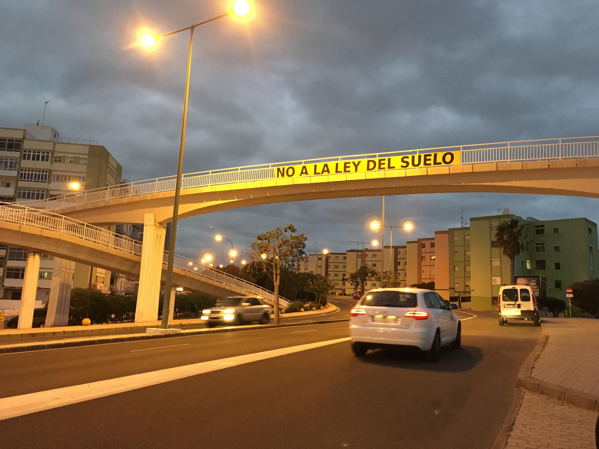 Pancartas en contra de la Ley de Suelo en Las Palmas de Gran Canaria.