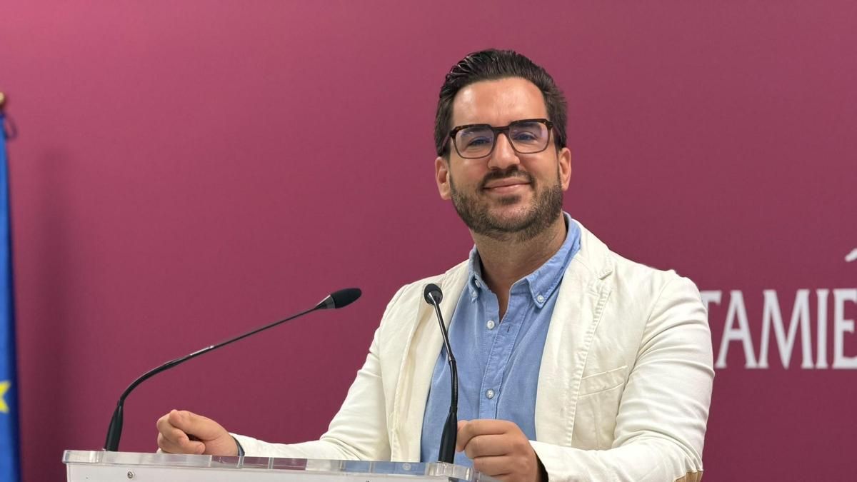 Hacemos pide al Gobierno local un plan extraordinario de refuerzo de los servicios públicos ante el verano