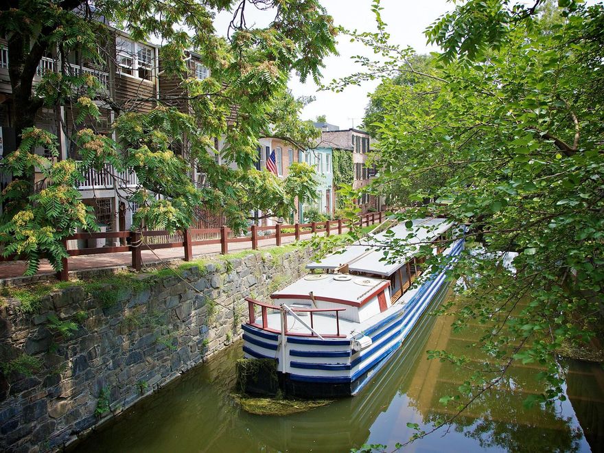 Chesapeake And Ohio Canal Historical Park.