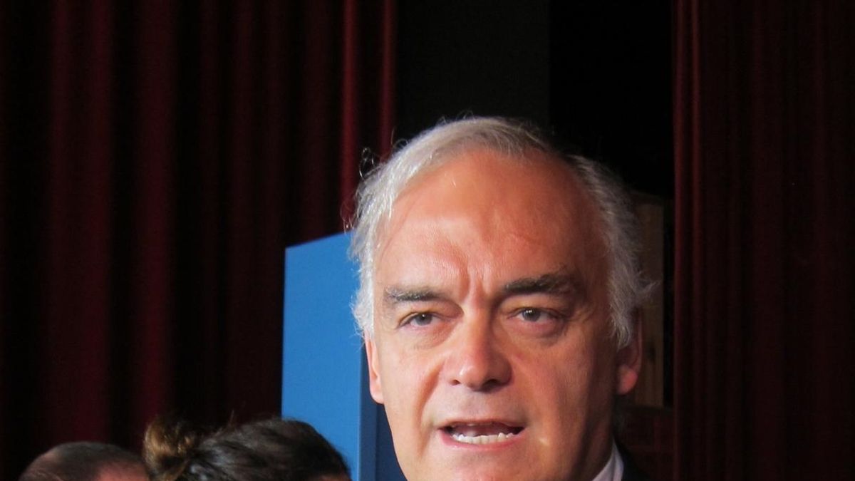 Pons, sobre ser candidato a la Alcaldía de Valencia: "Si alguien quiere, que hable con mi madre que no me deja"