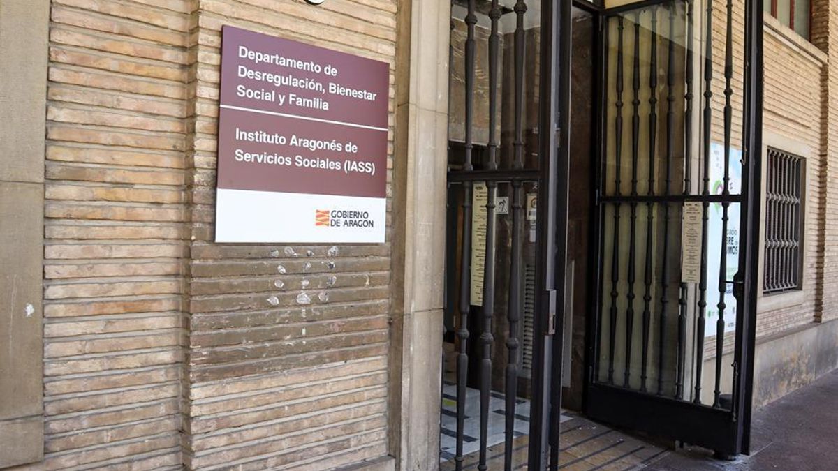 Los educadores sociales defienden la paga a menores extranjeros tutelados en Aragón: "Es una herramienta pedagógica"
