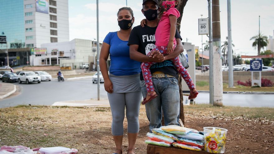 Venezolanos buscan "dignidad" en un Brasil azotado por la covid y el desempleo