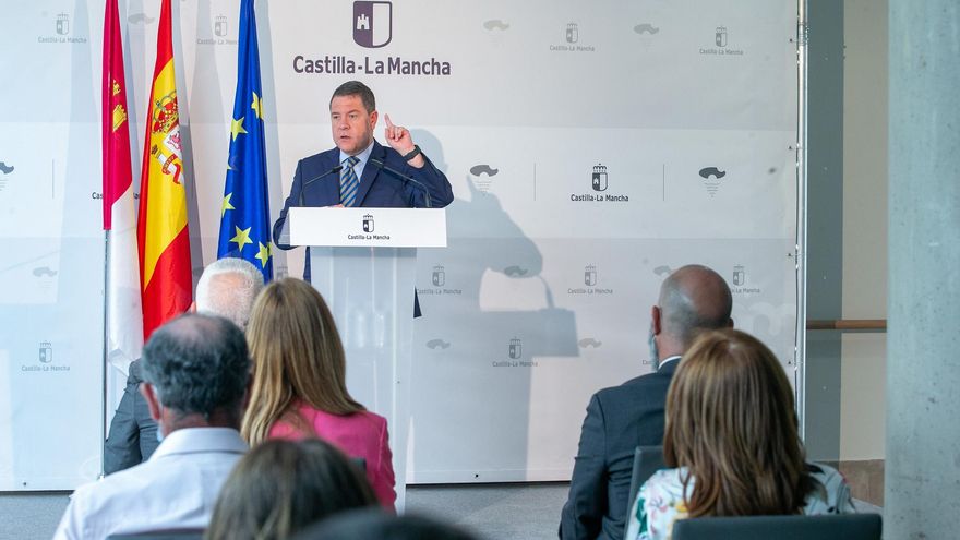 Page afirma que antes de que acabe septiembre "podemos tener a toda la población vacunable vacunada"