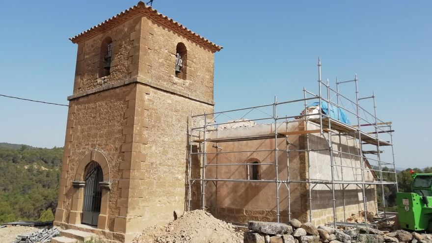 Campanadas en un pueblo de 10 habitantes para salvar la torre que simbolizó la lucha contra el pantano de Biscarrués