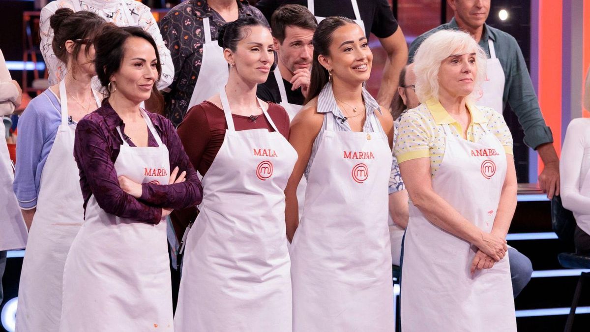 Imagen de Marina Rivers y María Escoté en 'MasterChef Celebrity Legends'