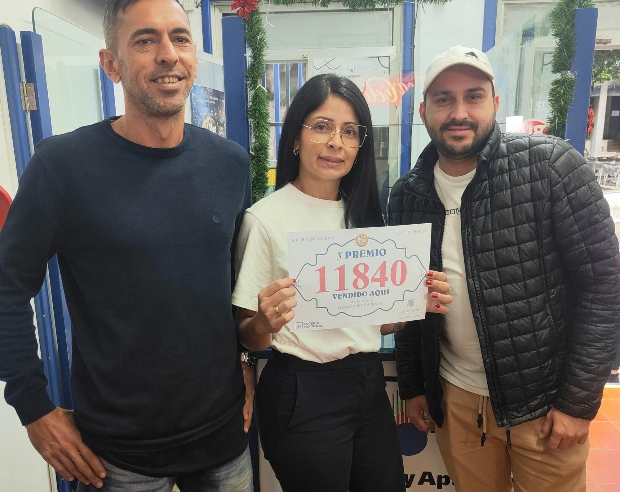 El Bazar Plaza de Los Llanos de Aridane vendió parte del tercer premio.