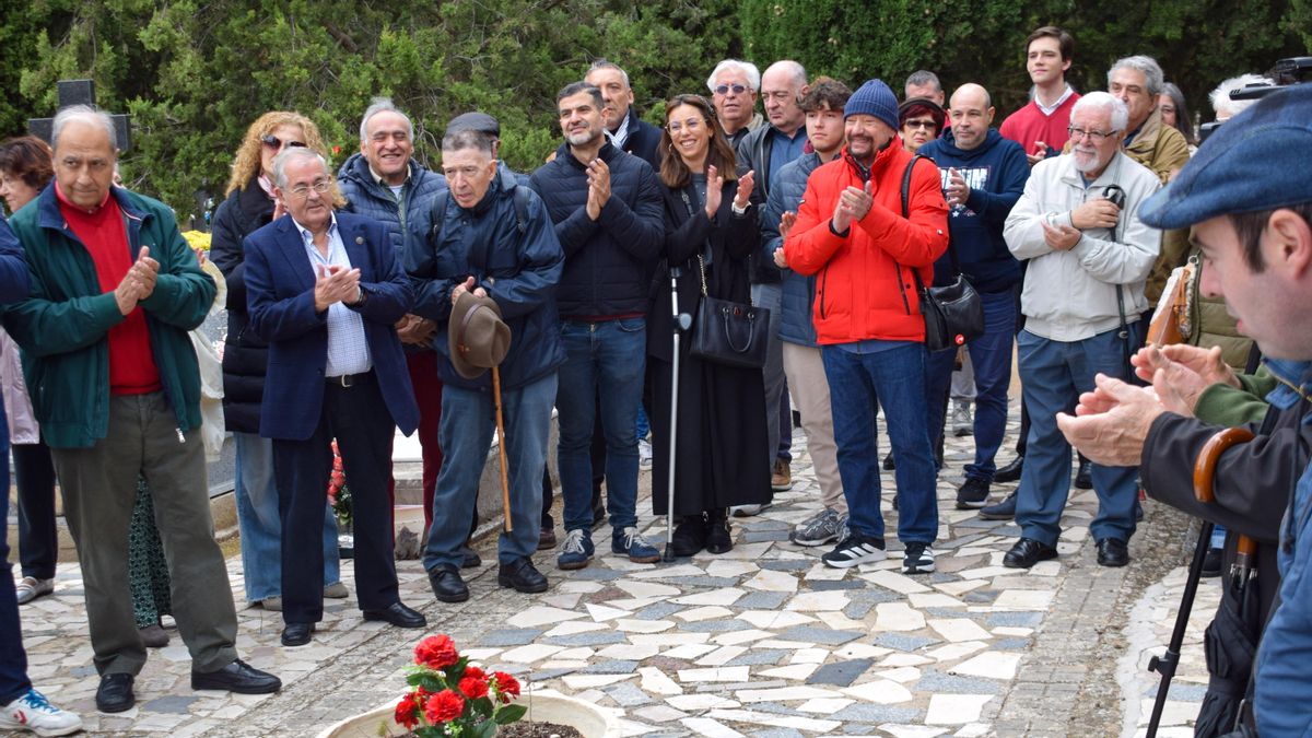 El PSOE de Guadalajara homenajea a víctimas del franquismo: "Hablar de memoria democrática es hablar de libertad"
