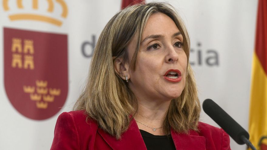 Murcia revoca la orden de compra de pisos para migrantes tras el aviso de Vox