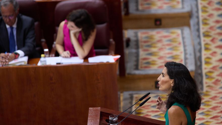 Vox anuncia ahora que votará en contra de los presupuestos de Ayuso: "El PP prefiere negociar con la izquierda"