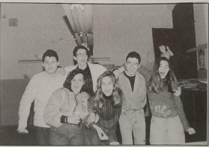Algunos de los jóvenes que iniciaron La Ratilla en el centro de información de la Escuela de Artes
