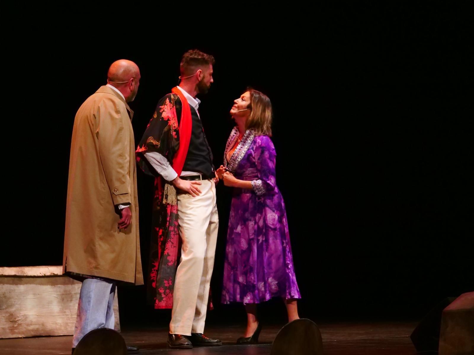 El Teatro Góngora acoge 'Muerto en el acto'