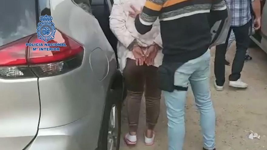 La vida de lujo del jefe de una banda de explotadores que tenía a temporeros como esclavos en el campo andaluz