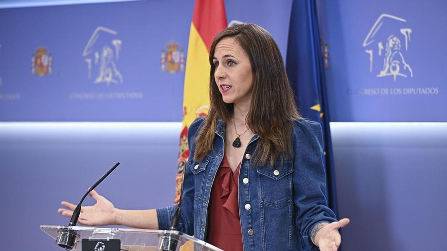 La diputada de Podemos Ione Belarra ofrece una rueda de prensa en el Congreso, con motivo de la reunión de la Junta de Portavoces, este martes.