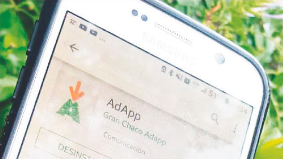 En el marco del programa también se desarrollaron aplicaciones de alertas climáticas. Con base en esa información, las comunidades adaptan sus actividades agrícolas y ganaderas. Foto: cortesía Fundación Gran Chaco