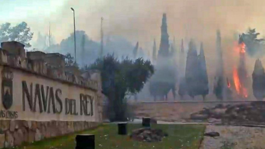 Incendio en el casco urbano de Navas del Rey