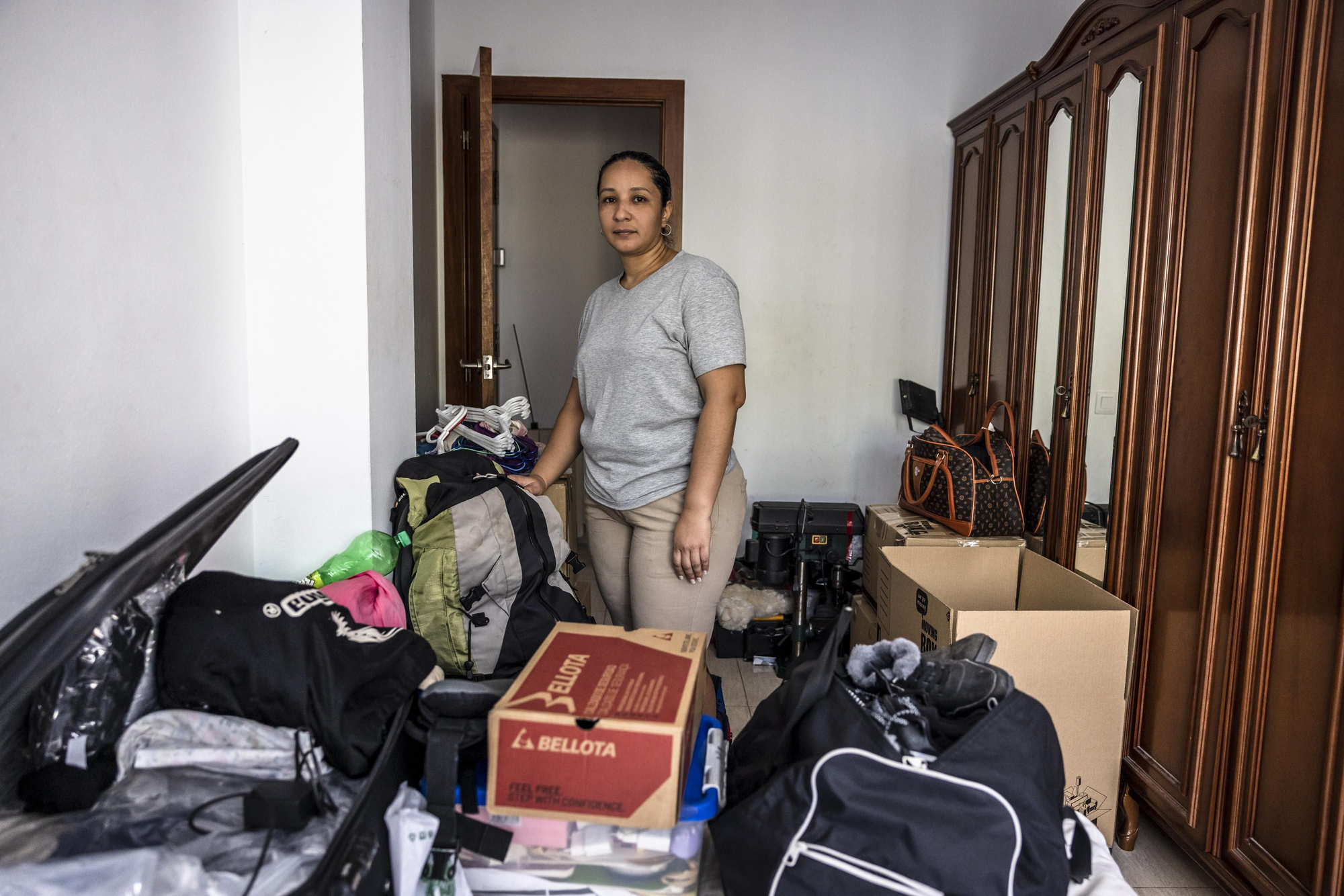 Ana y su familia tienen todas sus cosas en cajas ya dispuestas por si el desahucio del próximo miércoles se llega a ejecutar