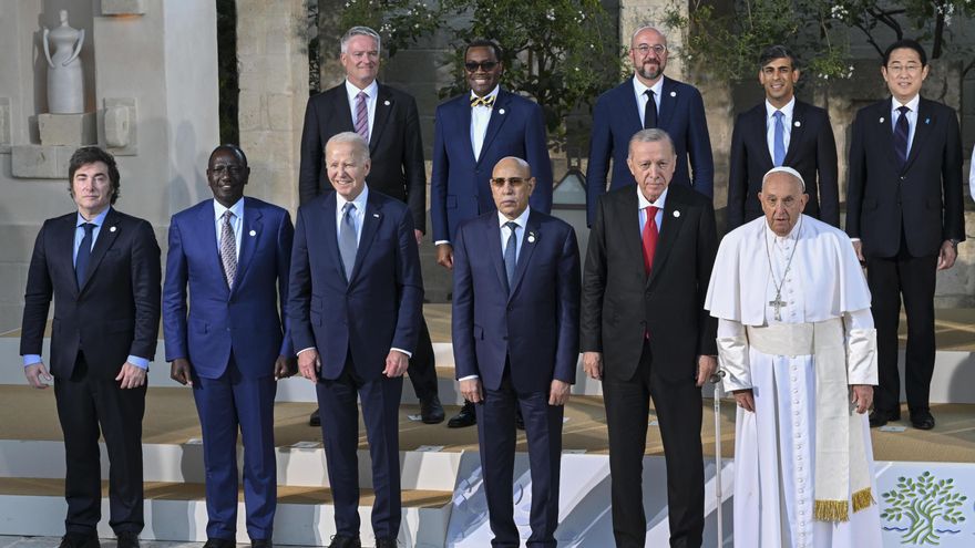 ¿Biden se desorienta? Un vídeo manipulado se convierte en la comidilla del G7