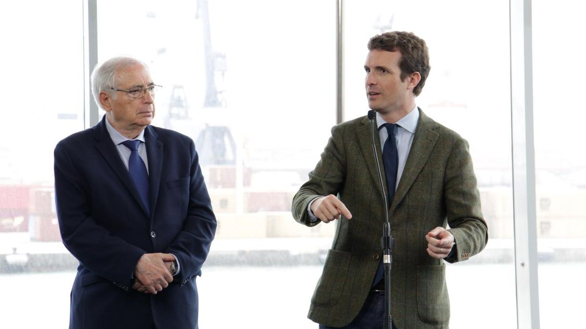 Casado dice que el PP "es el cemento" que puede unir "agua y arena" de Cs y Vox, para que el tabique no se caiga