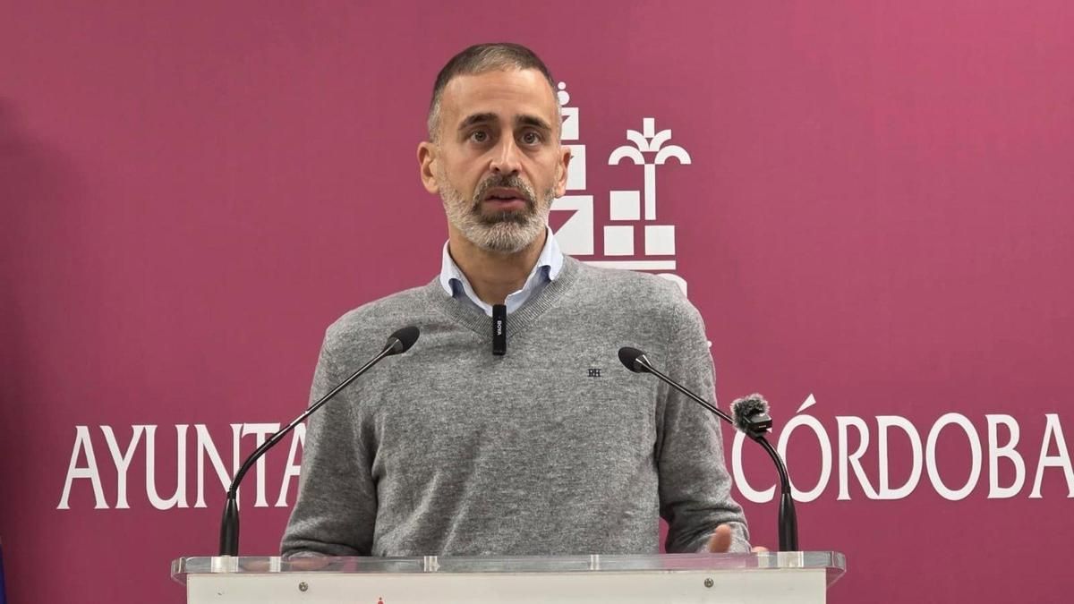 El PSOE critica "el trato desigual" del alcalde entre la educación privada y la pública