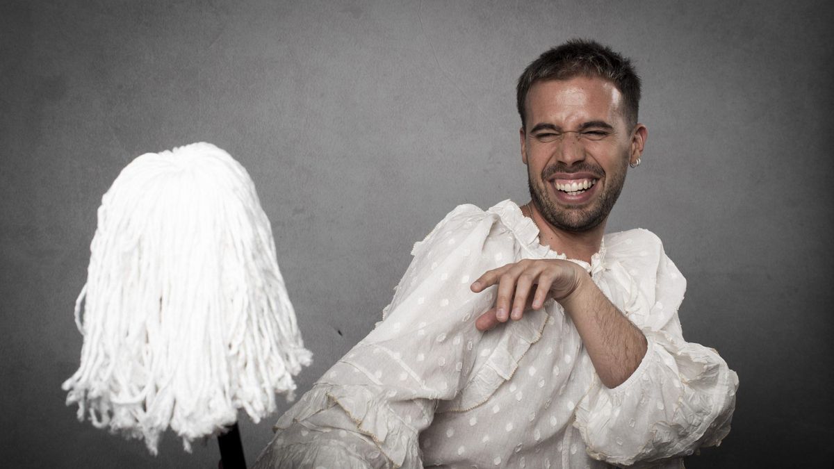 Teatro contra el olvido: la obra de un nieto para transformar la depresión de su abuela en un homenaje a los mayores