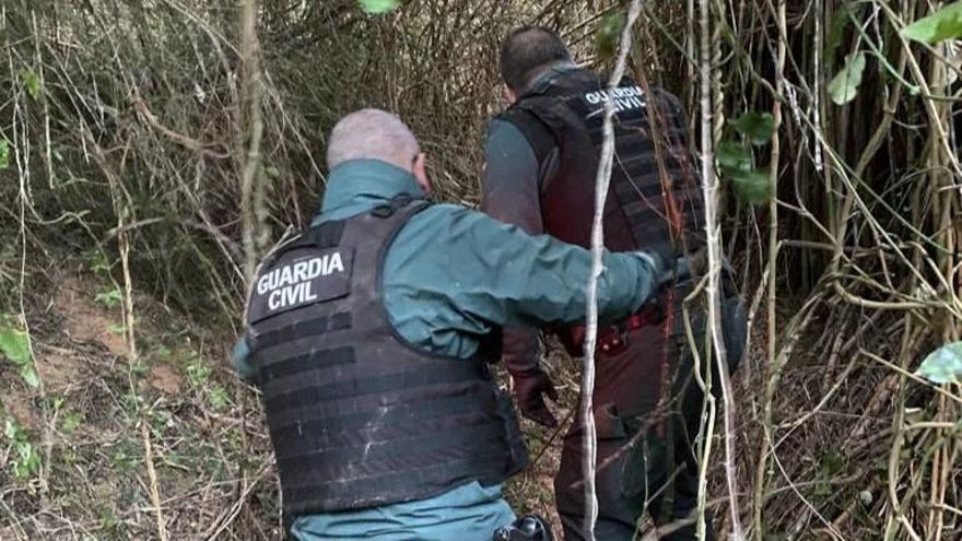 La Guardia Civil detiene a un conductor drogado que llevaba un camión robado tras una espectacular persecución por la autovía