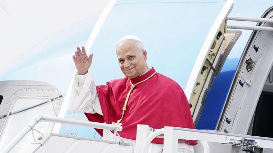 El Papa León XIV aterriza en el Aeropuerto de Madrid-Barajas, a 6 de junio de 2026