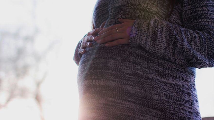 Una especialista en salud de la mujer explica cómo las hormonas tiroideas pueden influir en la fertilidad