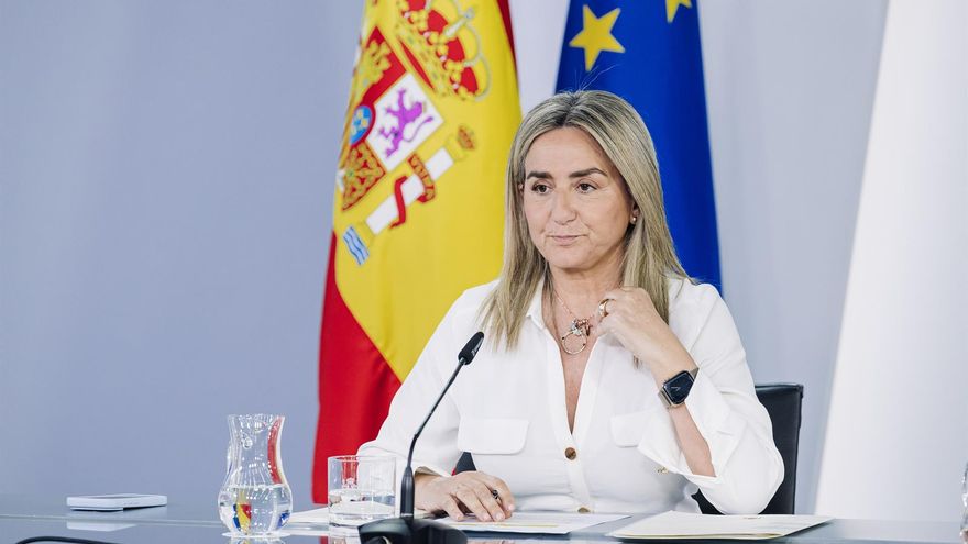 Milagros Tolón asegura que las comunidades autónomas "tienen dinero" del Gobierno para climatizar los colegios