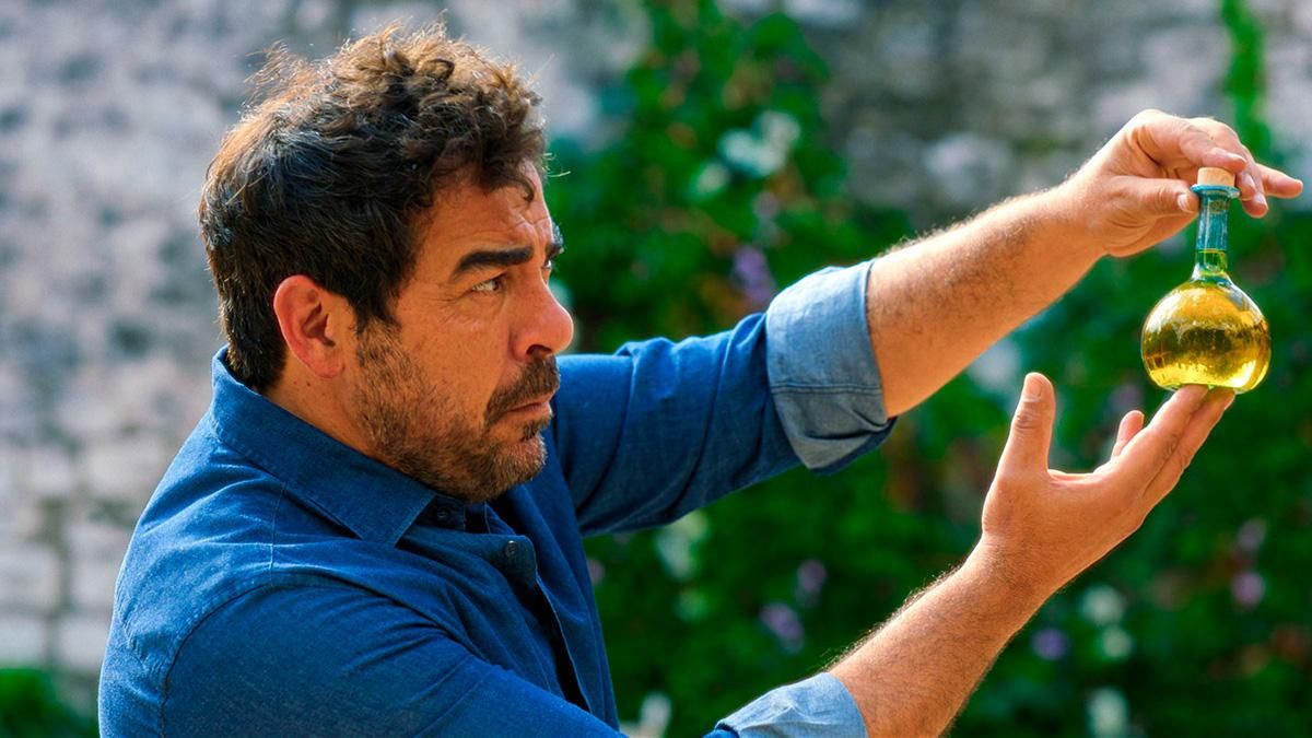 Disney+ pone fecha de estreno a 'Olivia', su nueva serie española con Pablo Chiapella, Kira Miró y más