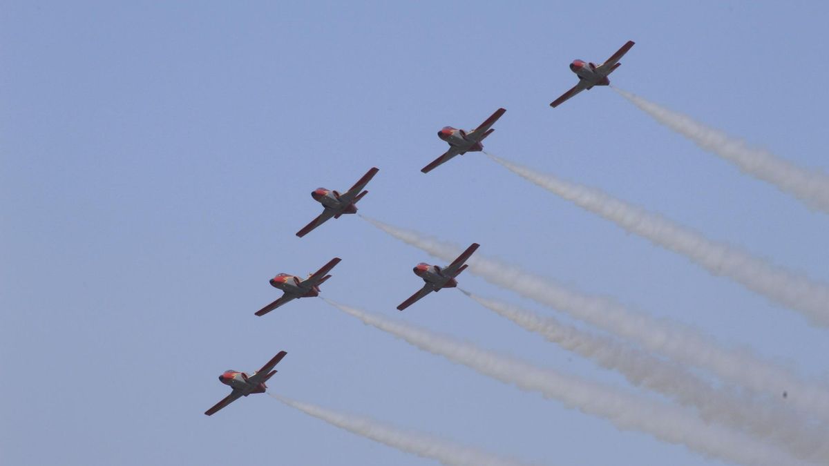 Patrulla Águila del Ejército del Aire y del Espacio en el Festival Aéreo de Gijón