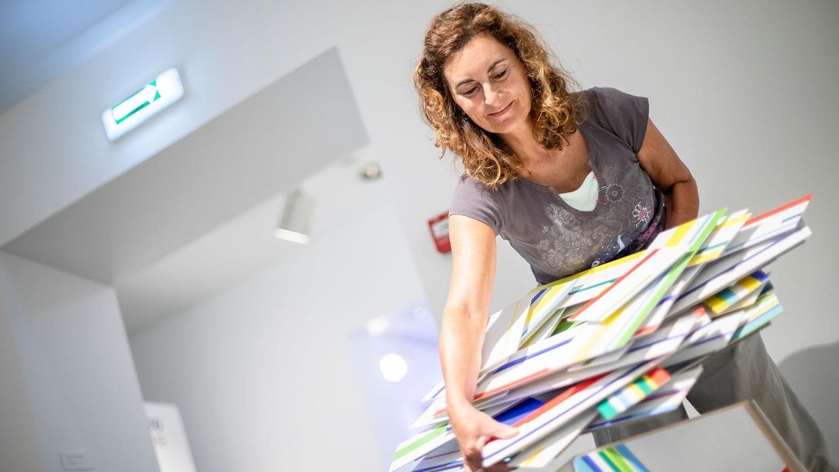 Arancha Goyeneche, pintora: "Se tiene la idea de que los artistas producimos artículos de lujo, pero no se vende obra"