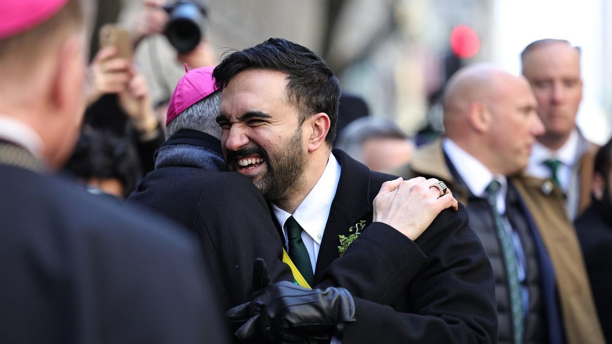 100 días de amable y popular Mamdani