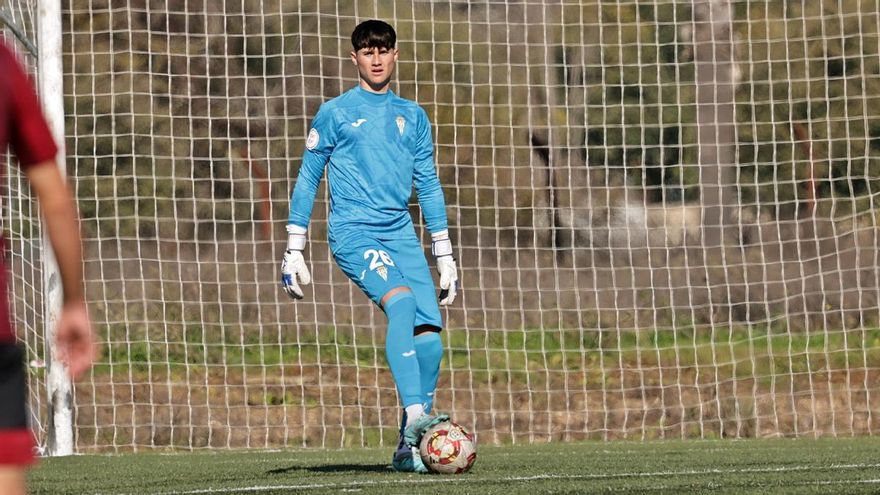 Arévalo, portero del Córdoba CF B, citado por la selección española sub 18