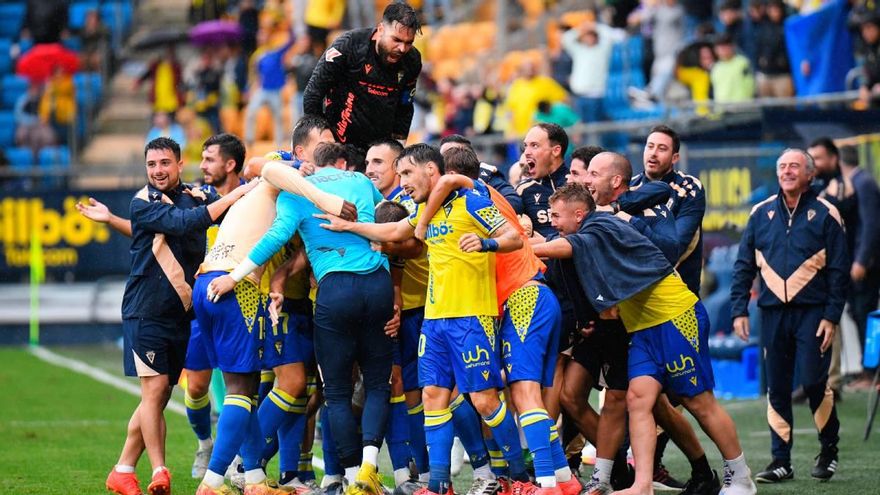 El Cádiz CF y un rival que apuntaba más alto de lo esperado