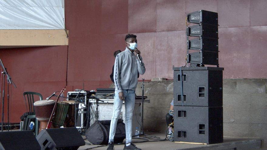 Roy en la clausura del MEC. Foto: Facebook de la Villa de Moya.