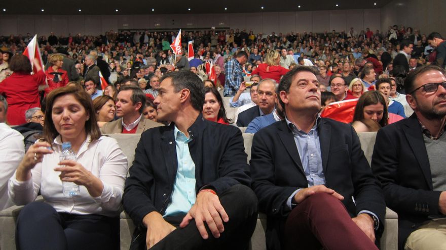 Archivo - Sánchez y Besteiro, en A Coruña.