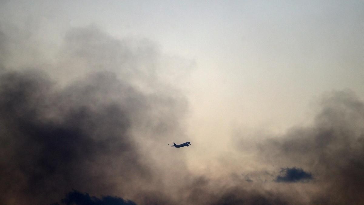 Israel bombardea los suburbios del sur de Beirut