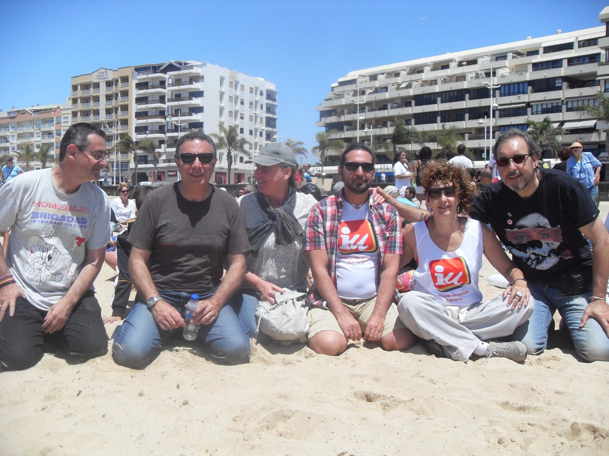 El candidato de Izquierda Unida Canaria-Los Verdes al Parlamento Europeo, Jaime Puig, en la cadena de El Reducto