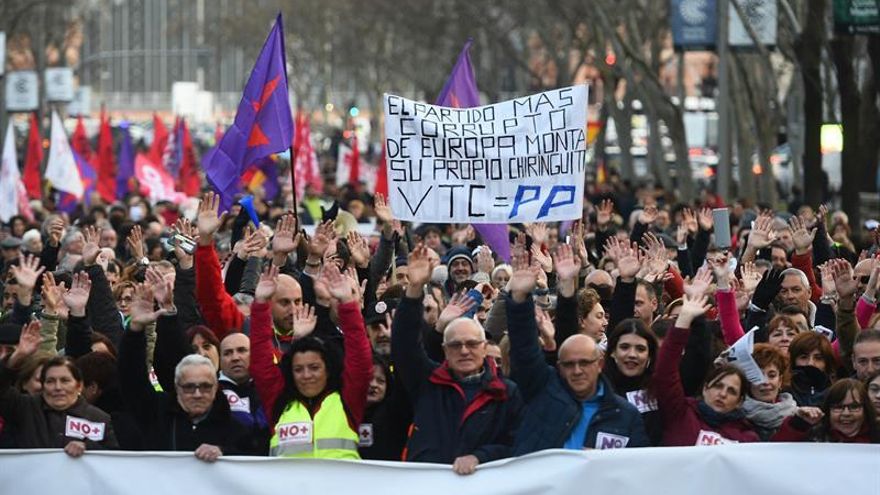 Los taxistas vuelven a las calles de Madrid contra la "uberización"