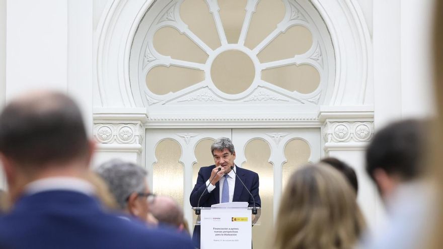 El Banco de España prevé un acelerón de los salarios, azuzados por la subida de sueldo de los funcionarios